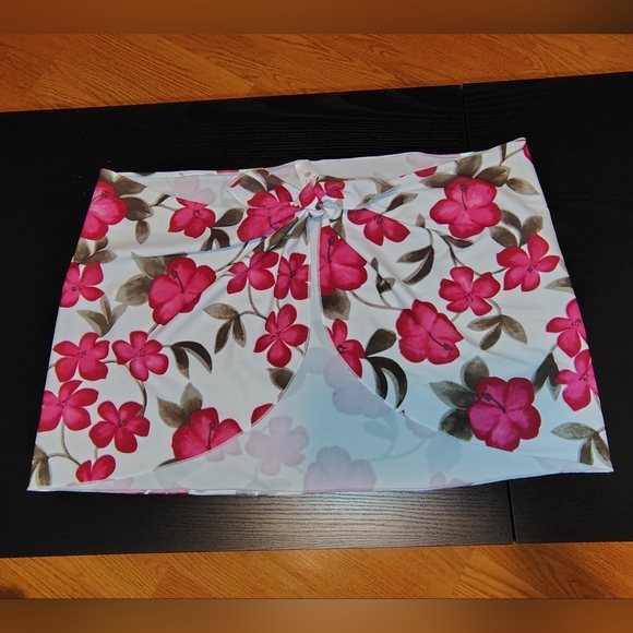 Lips Other - Floral Sarong Cover-Up